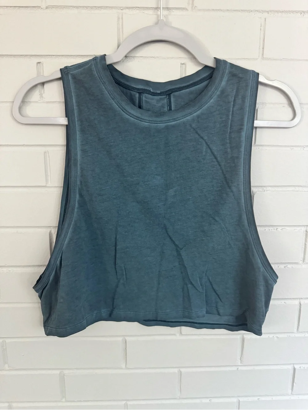 Lululemon bundle of 4 tank tops